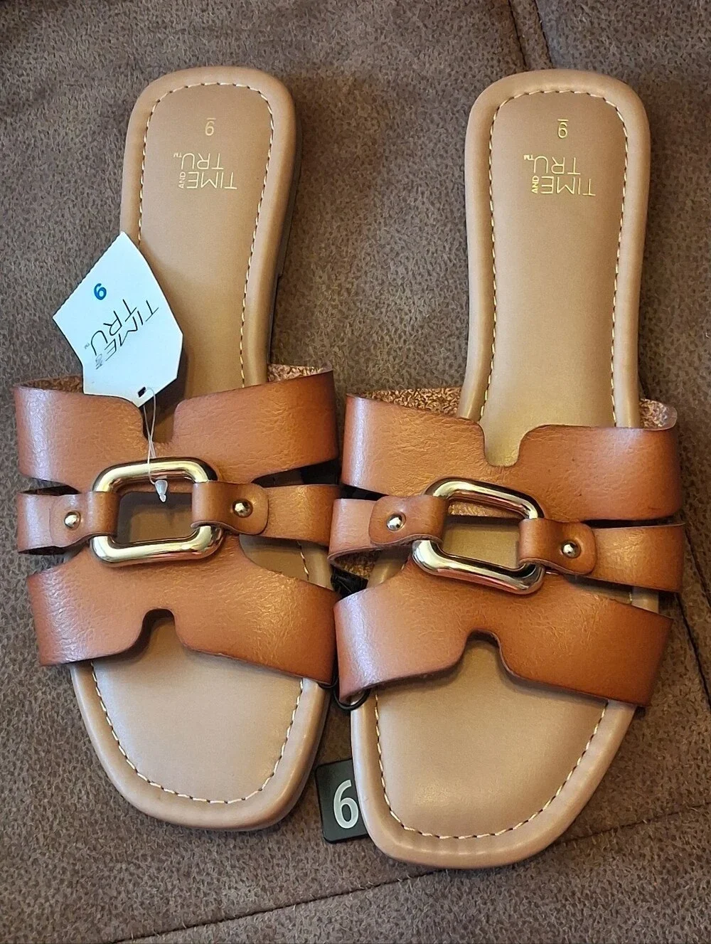 Time and Tru Embellished Slide Sandals with Decorative Buckle Cognac Size 9